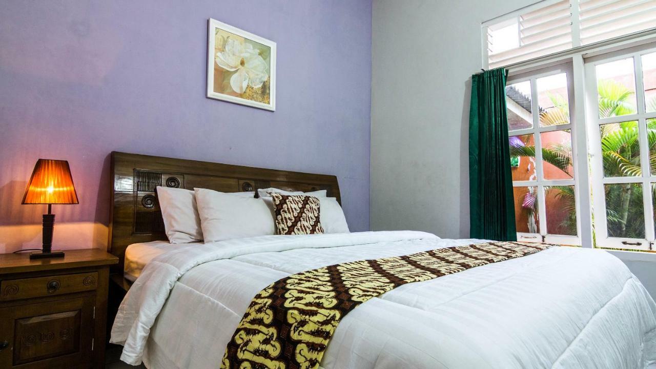 Ndalem Sarengat Lägenhet Yogyakarta Exteriör bild